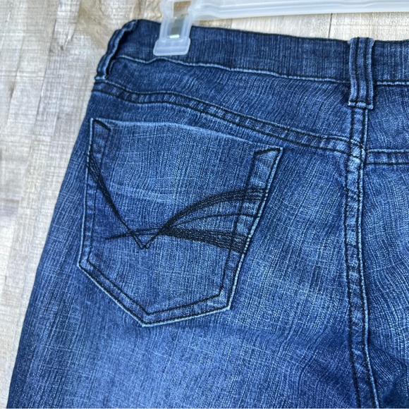 Refuge Premium Size 11 Dark Blue Wash Jeans Lo Rise w/5 Pockets & Belt Loops - Picture 7 of 15